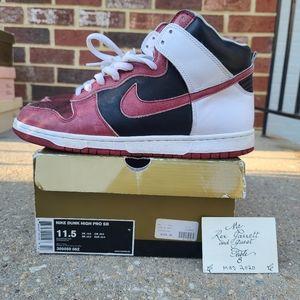 Sz 11.5 Nike SB Jason Vorhee Dunks